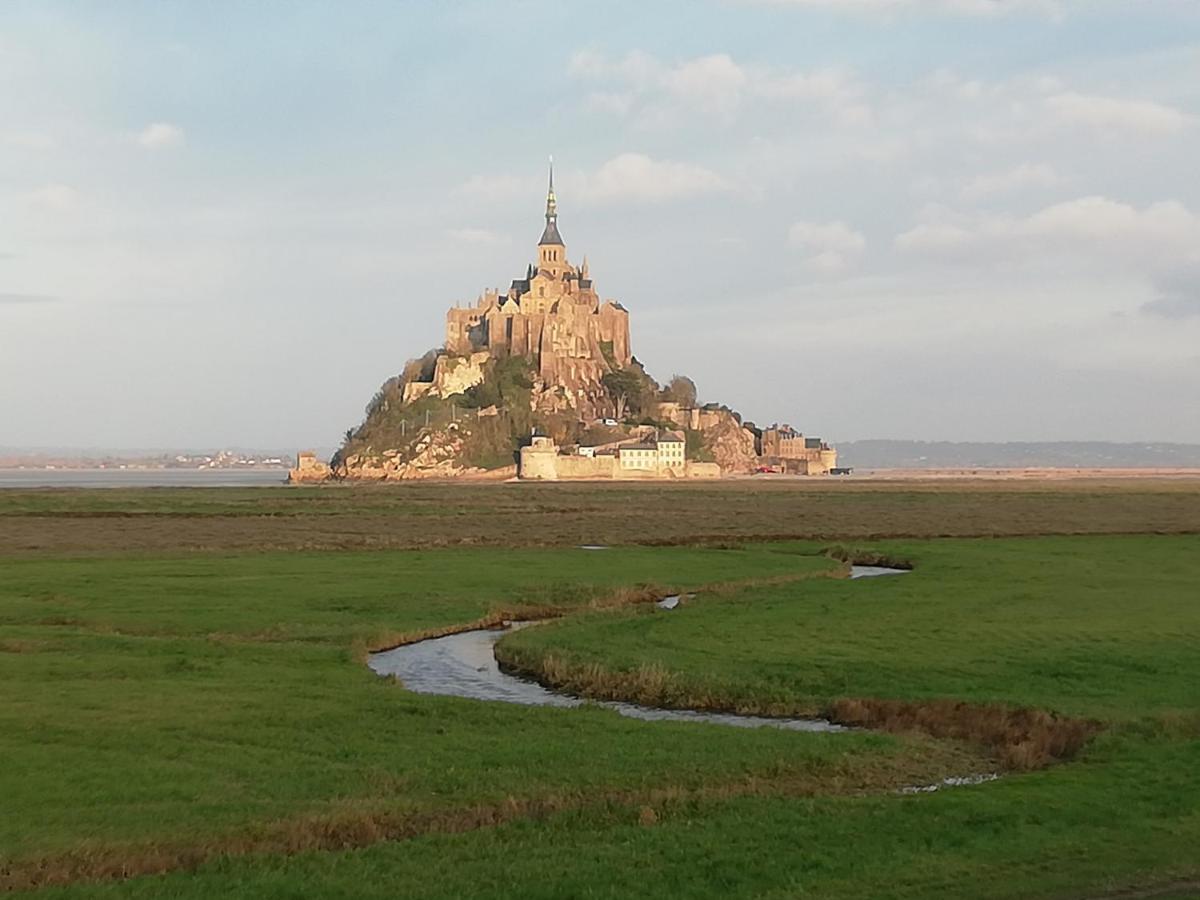 Chambres D'Hotes Les Fleurettes En Baie Du Mont Saint Michel Exterior foto